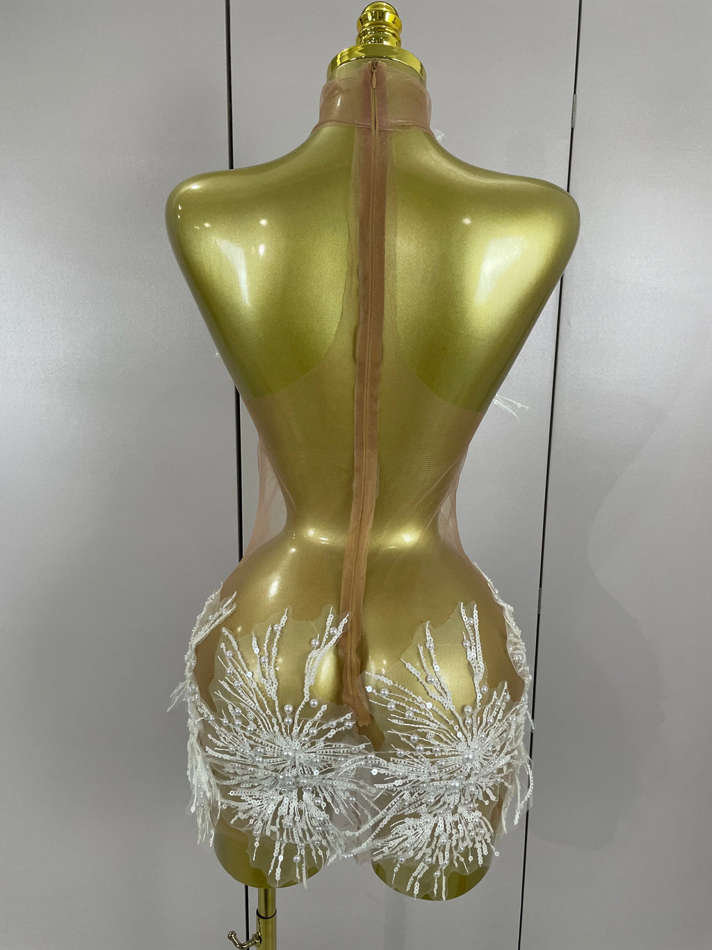 2025 Sexy Pearl Sequins Tassel Sleeveless Glitter Mini Dress Women Singer Bar Nightclub Stage Performance Clothing Show Outfit